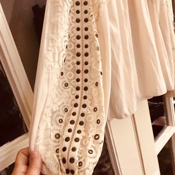 Ramy Brook NWT Blouse with Lace and studded Sleeves. Color is Bone. - Picture 13 of 14